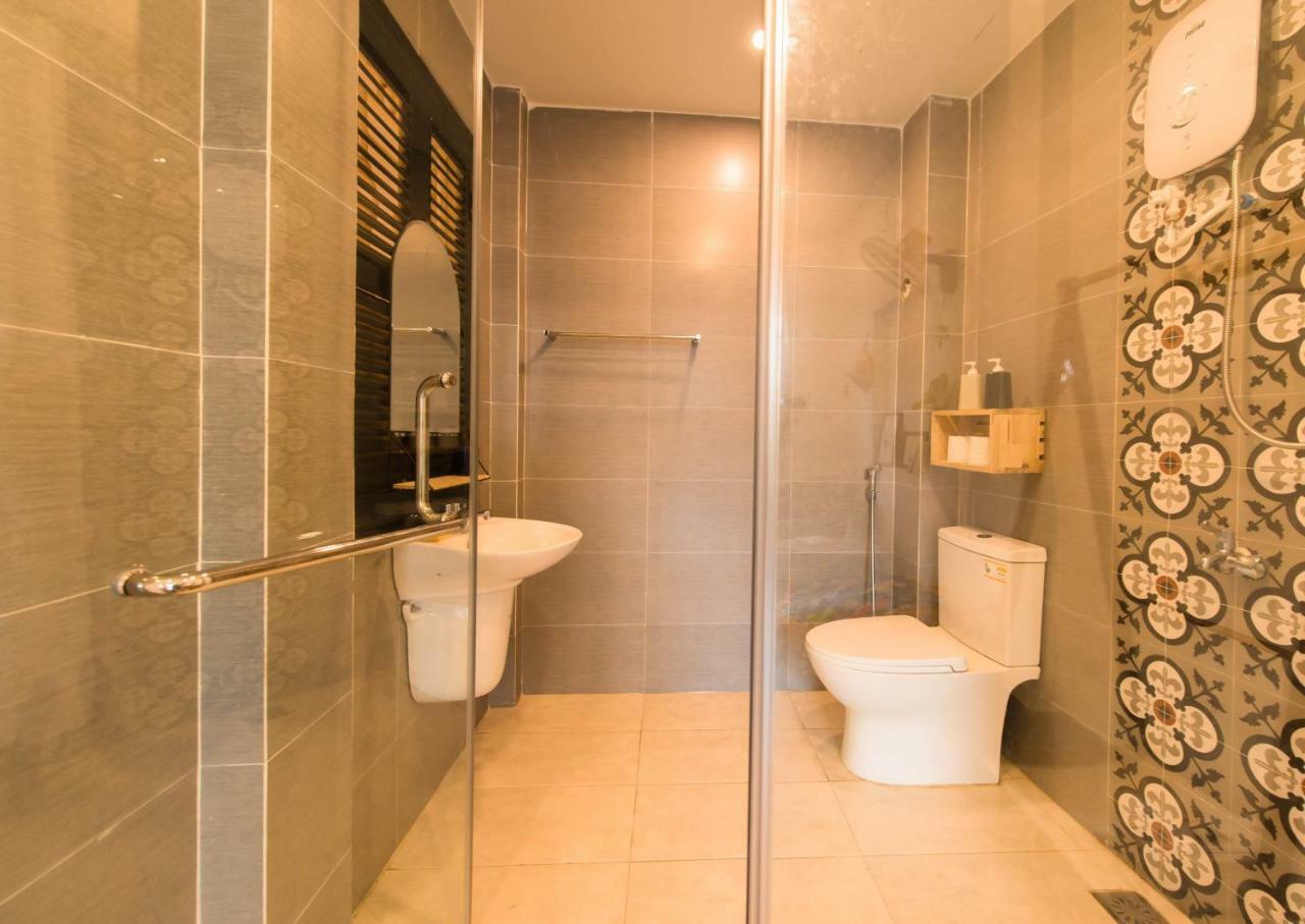 Qq House With Balcony, Near The Beach And Night Market Nha Trang Exterior photo